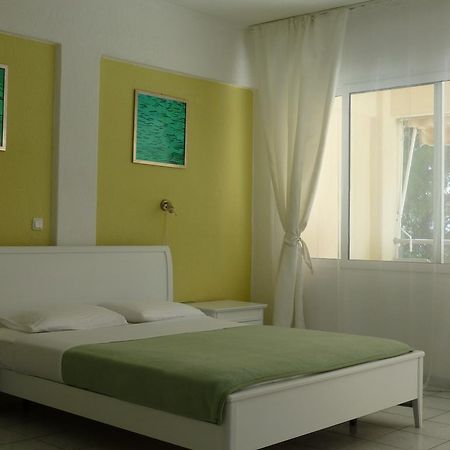 Dryades Hotel Szíviri Kültér fotó
