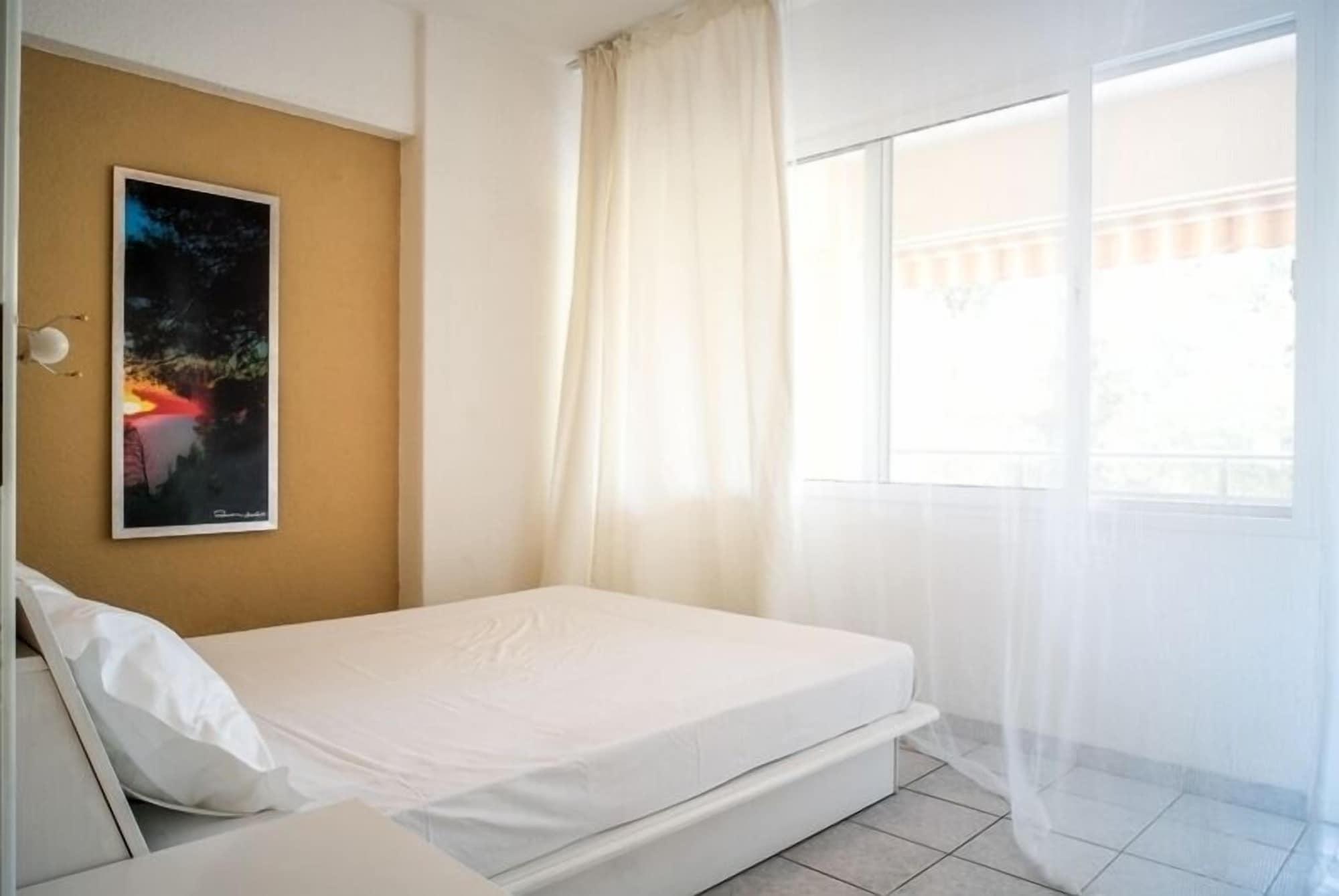 Dryades Hotel Szíviri Kültér fotó