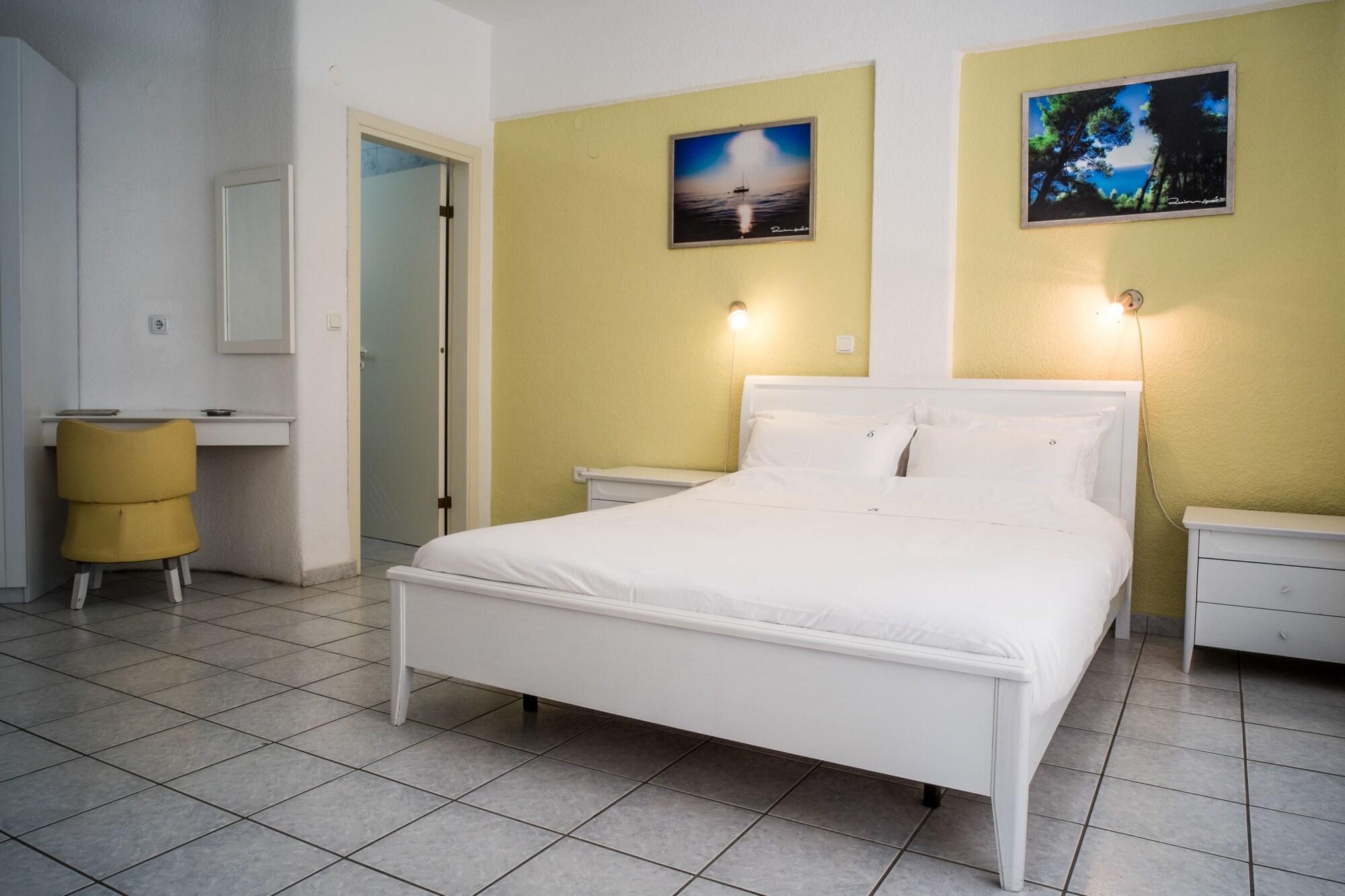 Dryades Hotel Szíviri Kültér fotó