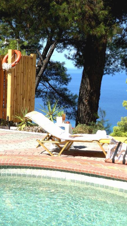 Dryades Hotel Szíviri Kültér fotó