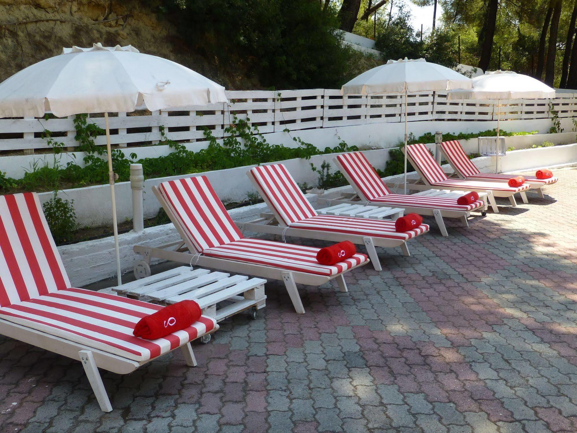Dryades Hotel Szíviri Kültér fotó
