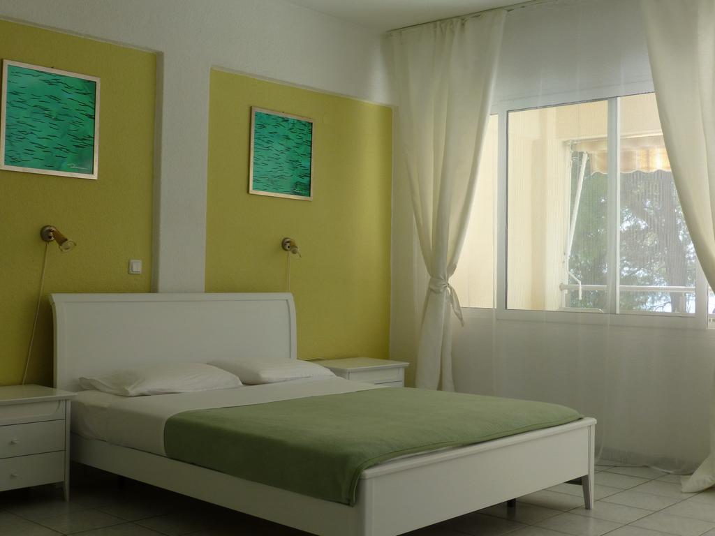 Dryades Hotel Szíviri Kültér fotó