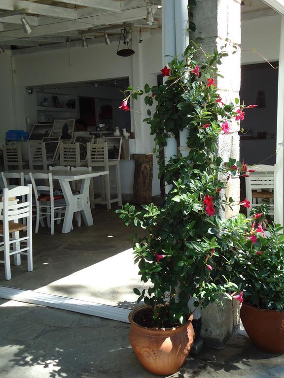 Dryades Hotel Szíviri Kültér fotó